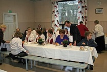 Juhlan lopuksi oli kahvi tarjoilu juhlaväelle