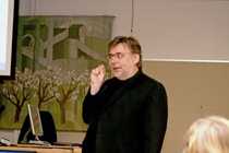 Fl Esa Koskinen kertoi elävästi
Työelämän historiasta Lohjan seudulla.
